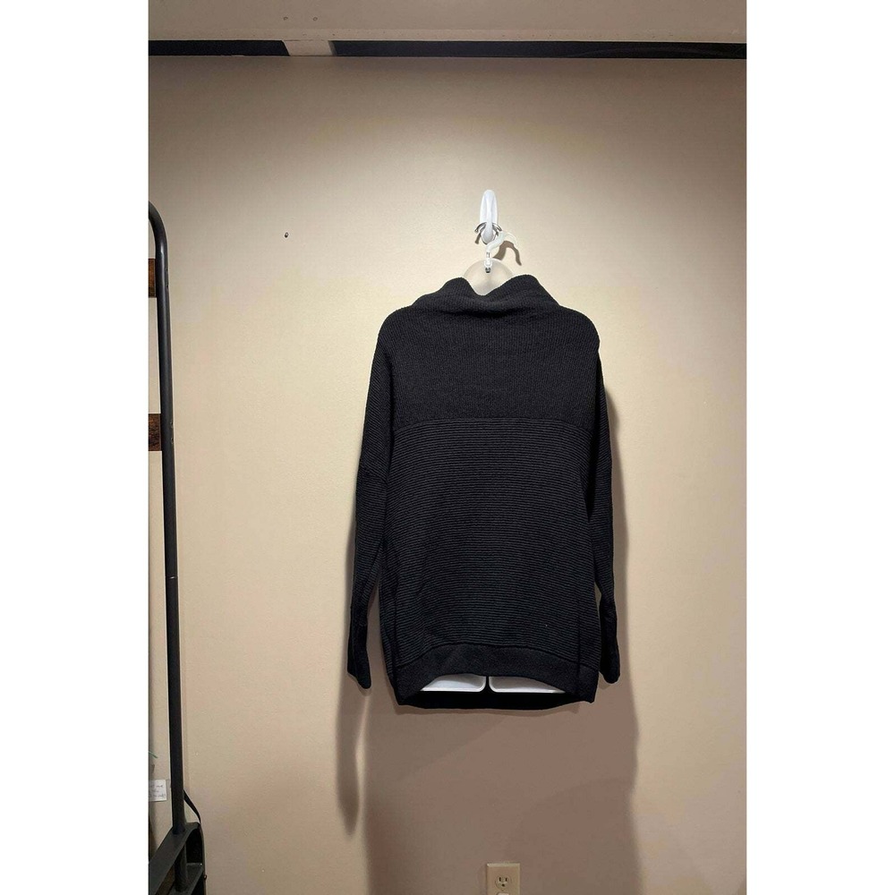 L RDI Sweater - Picture 3 of 5